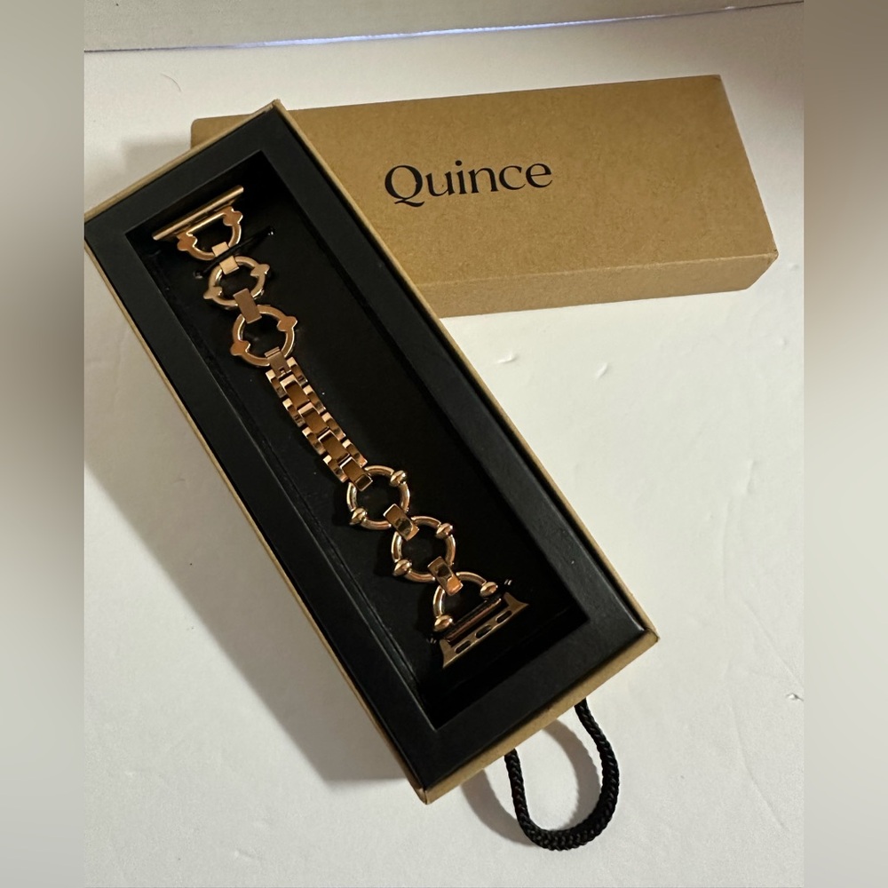 NWT QUINCE Stainless Steel Chain Link Smartwatch Band - Rose Gold- 38-41mm - Picture 4 of 6